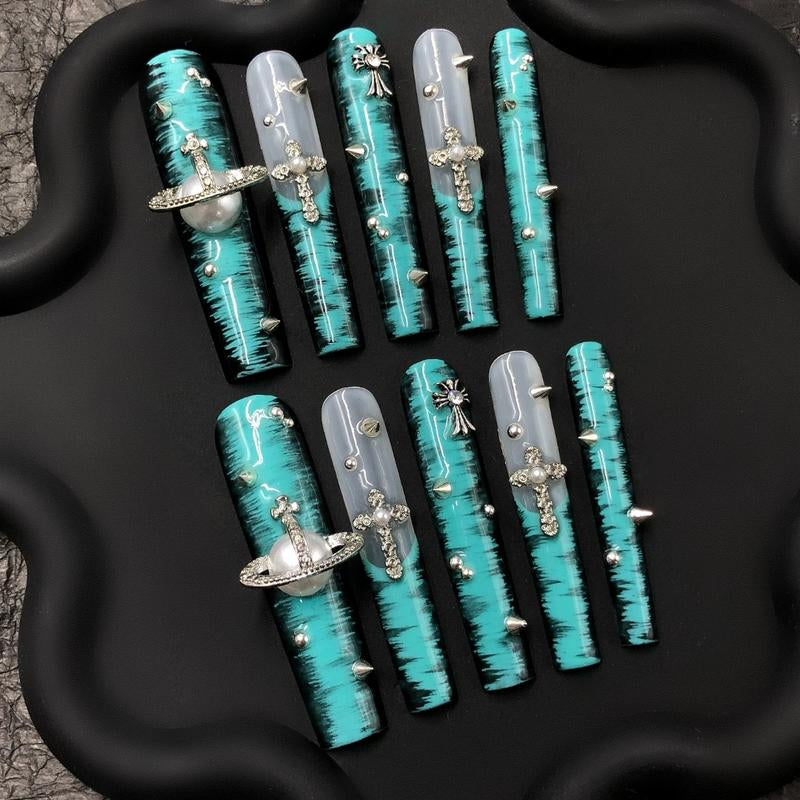 「Black Friday」Handmade 10Pcs Hot Girl Nail Set: Bold & Edgy Styles for a Fierce Look Radiant Salon Quality at Home Easy to Apply Instant Manicure