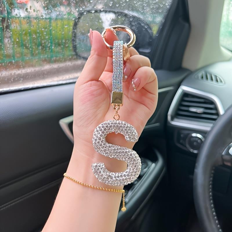 Artificial Rhinestone Letter Decor Car Keychain, Car Interior Decoration Pendant, Fashionable Car Keychain for Women & Girls, Car Decoration Accessories