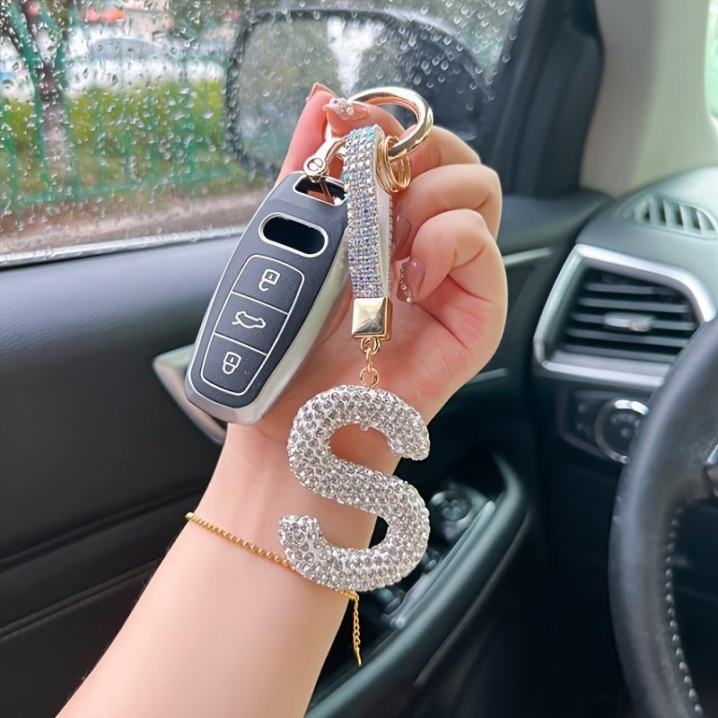 Artificial Rhinestone Letter Decor Car Keychain, Car Interior Decoration Pendant, Fashionable Car Keychain for Women & Girls, Car Decoration Accessories